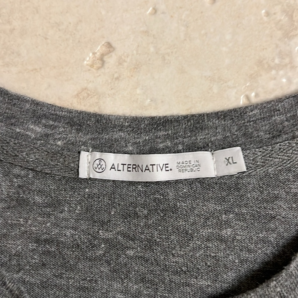 Alternative Henley - Picture 3 of 10